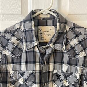 American Eagle Outfitters Men's Gray Plaid Shirt